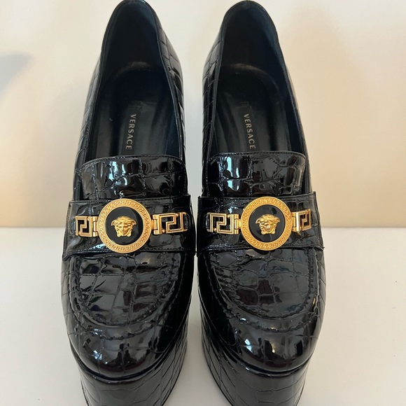VERSACE AW18 Runway black croc gold Medusa chain loafer platform heel EU38 - Picture 11 of 11